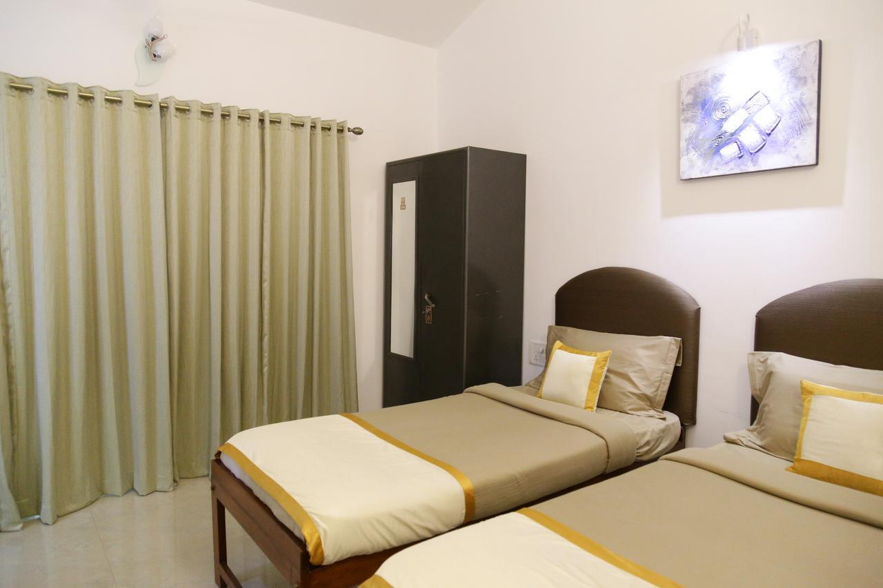 Hill Top Goa Lodge Vagator Eksteriør billede