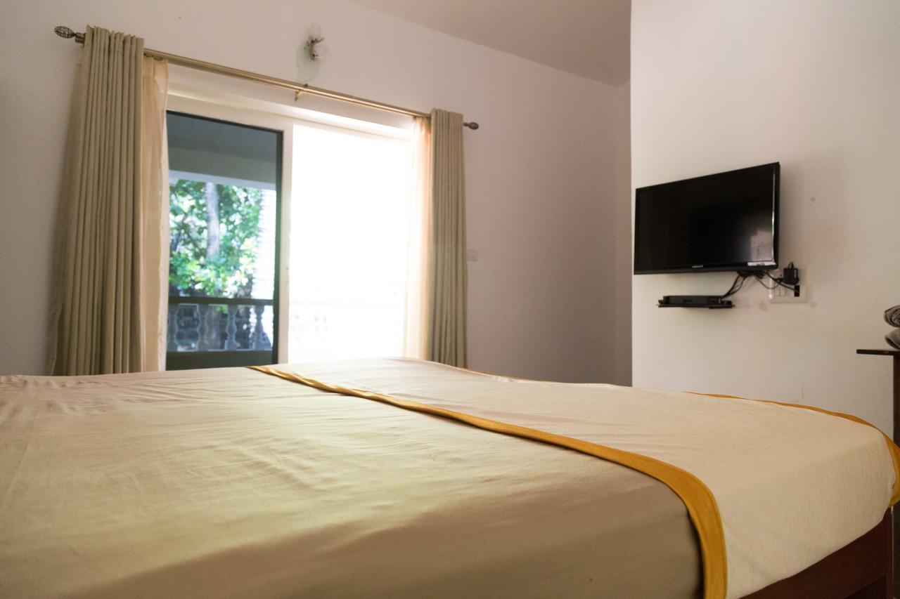 Hill Top Goa Lodge Vagator Eksteriør billede
